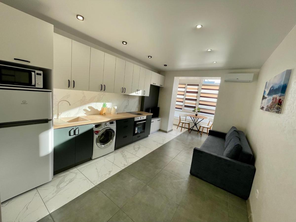 Apartment Premium In Center Ivano-Frankivsk Exterior foto